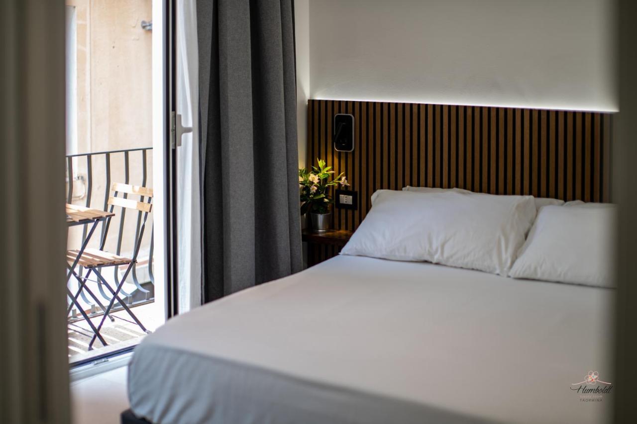 Humboldt Luxury Rooms Taormina Buitenkant foto