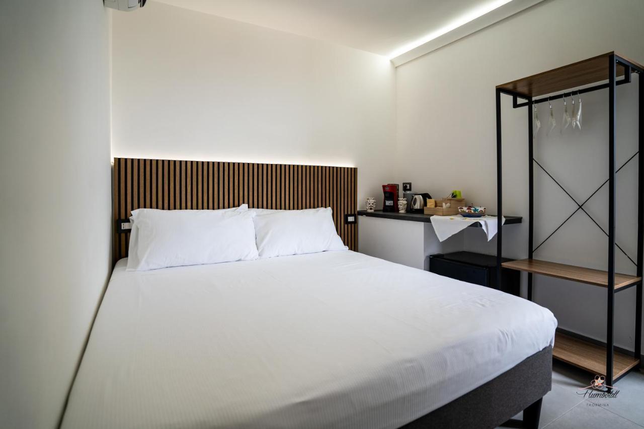 Humboldt Luxury Rooms Taormina Buitenkant foto