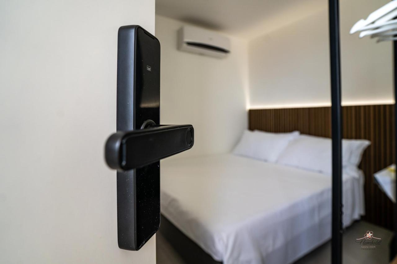 Humboldt Luxury Rooms Taormina Buitenkant foto