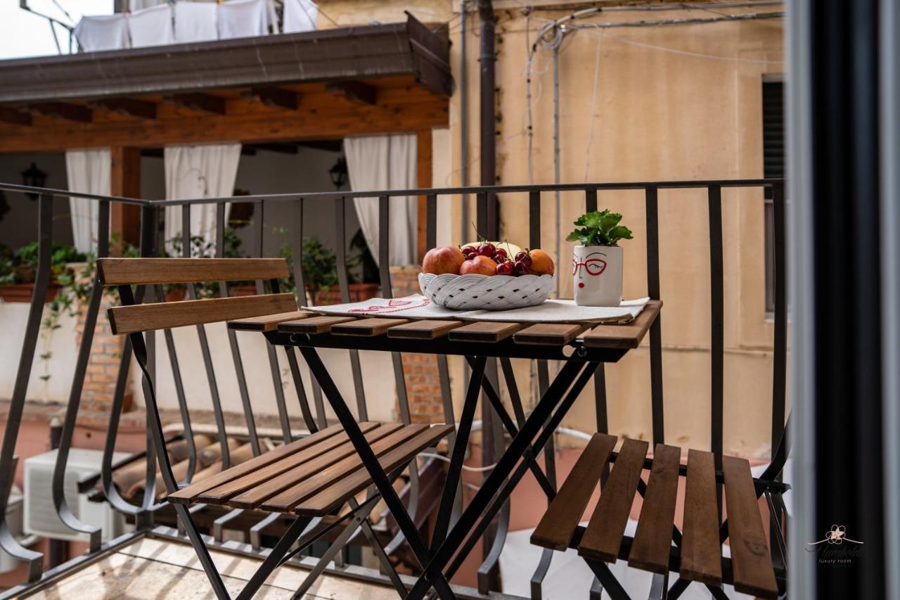 Humboldt Luxury Rooms Taormina Buitenkant foto