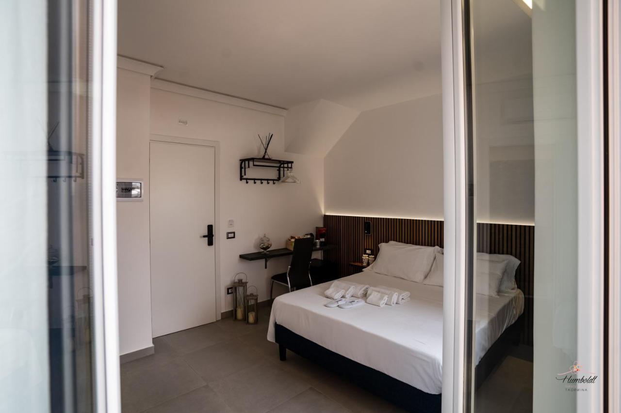 Humboldt Luxury Rooms Taormina Buitenkant foto