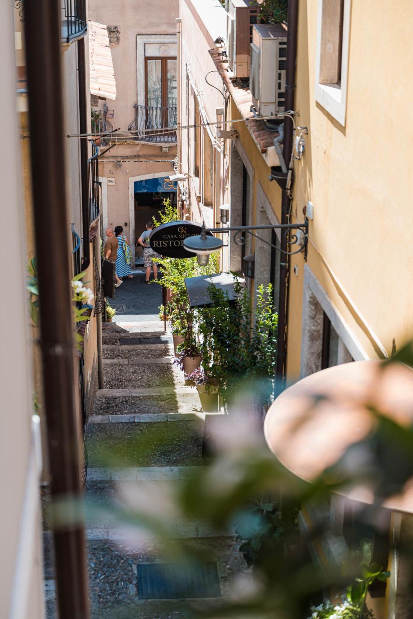 Humboldt Luxury Rooms Taormina Buitenkant foto